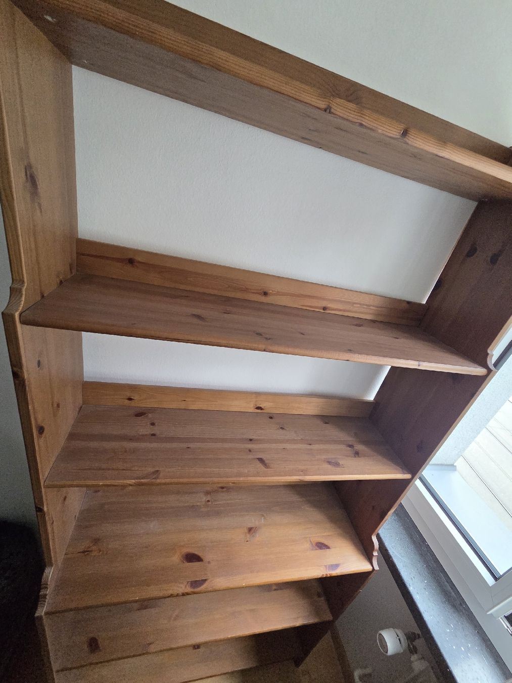 Scaffali: Regal Gratis (Shelf for free) – Usato da Basel venduto da g2f_7z6x