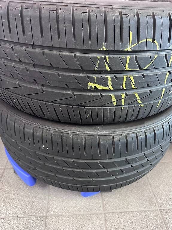 Pneumatici & Ruote complete: 2 x Sommerreifen 235/50/19  – Usato da Schaffhausen venduto da ranaldoautomobile