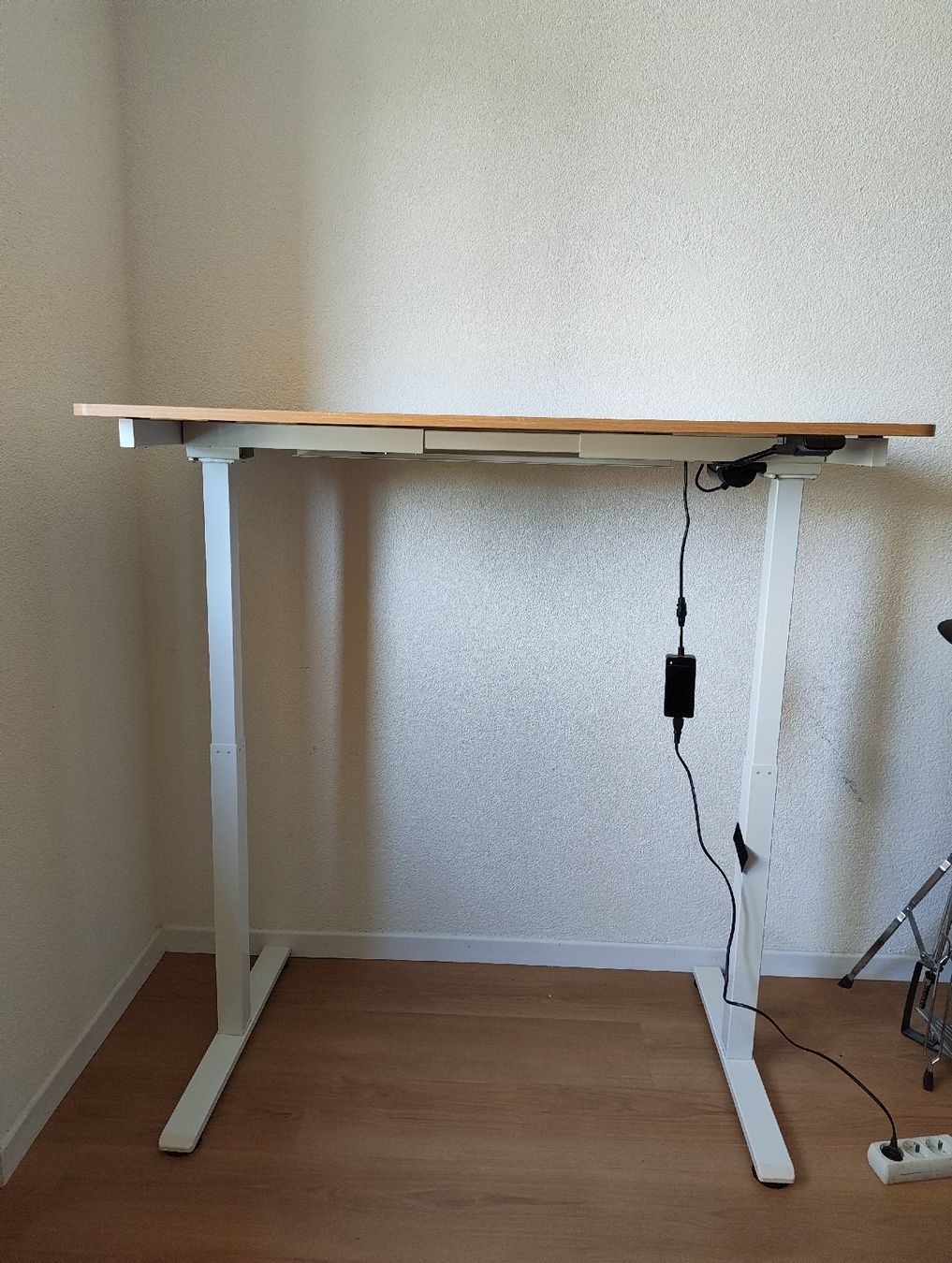 Scrivanie: Schreibtisch höhenverstellbar mit Holzplatte + Stuhl + Eimer – Nuovo (secondo la descrizione) da Kreuzlingen venduto da fix_wx75 4
