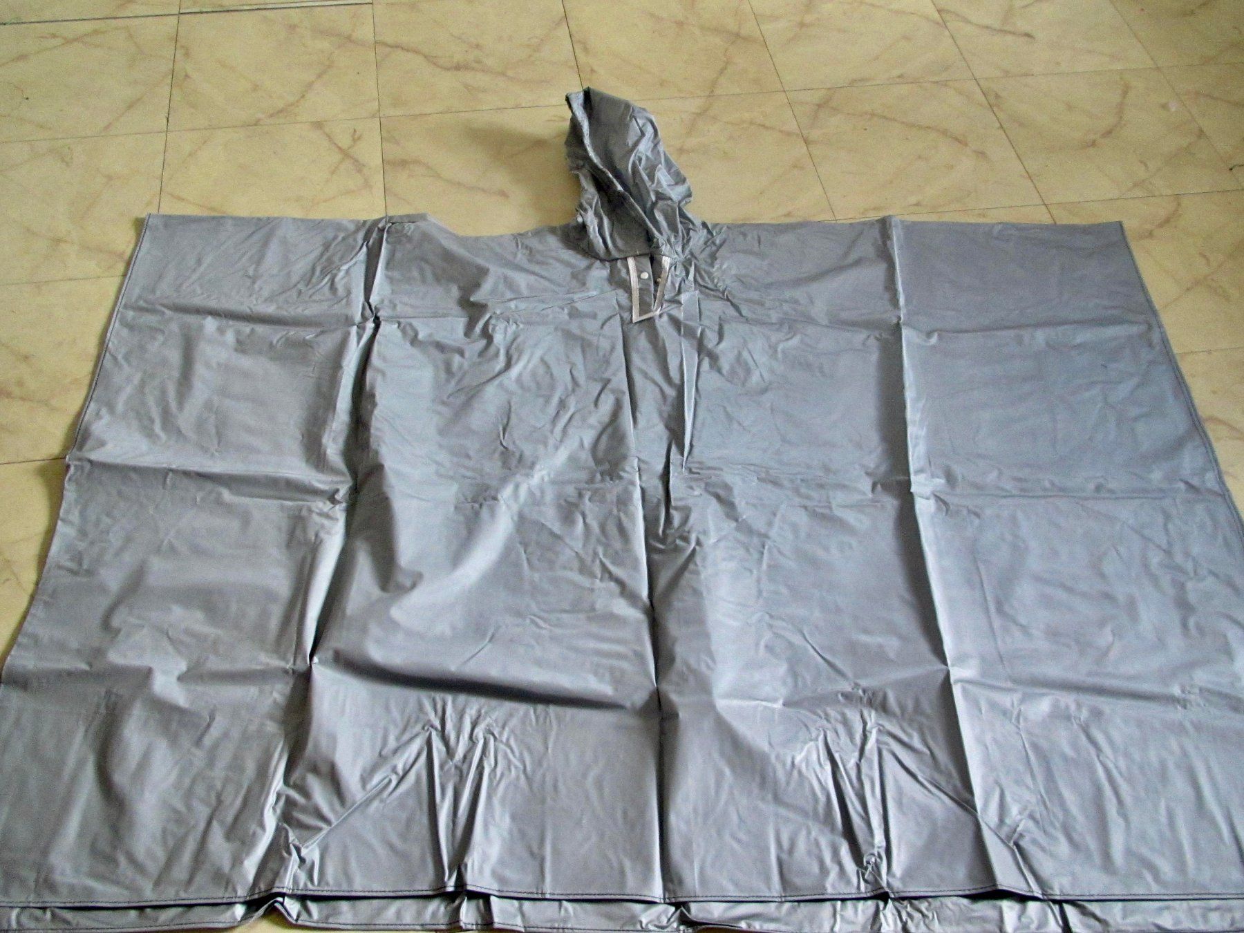 Altro in  Abbigliamento & Accessori: GRANDE PELERINE NEUVE – Nuovo (secondo la descrizione) da Murten venduto da Selliot