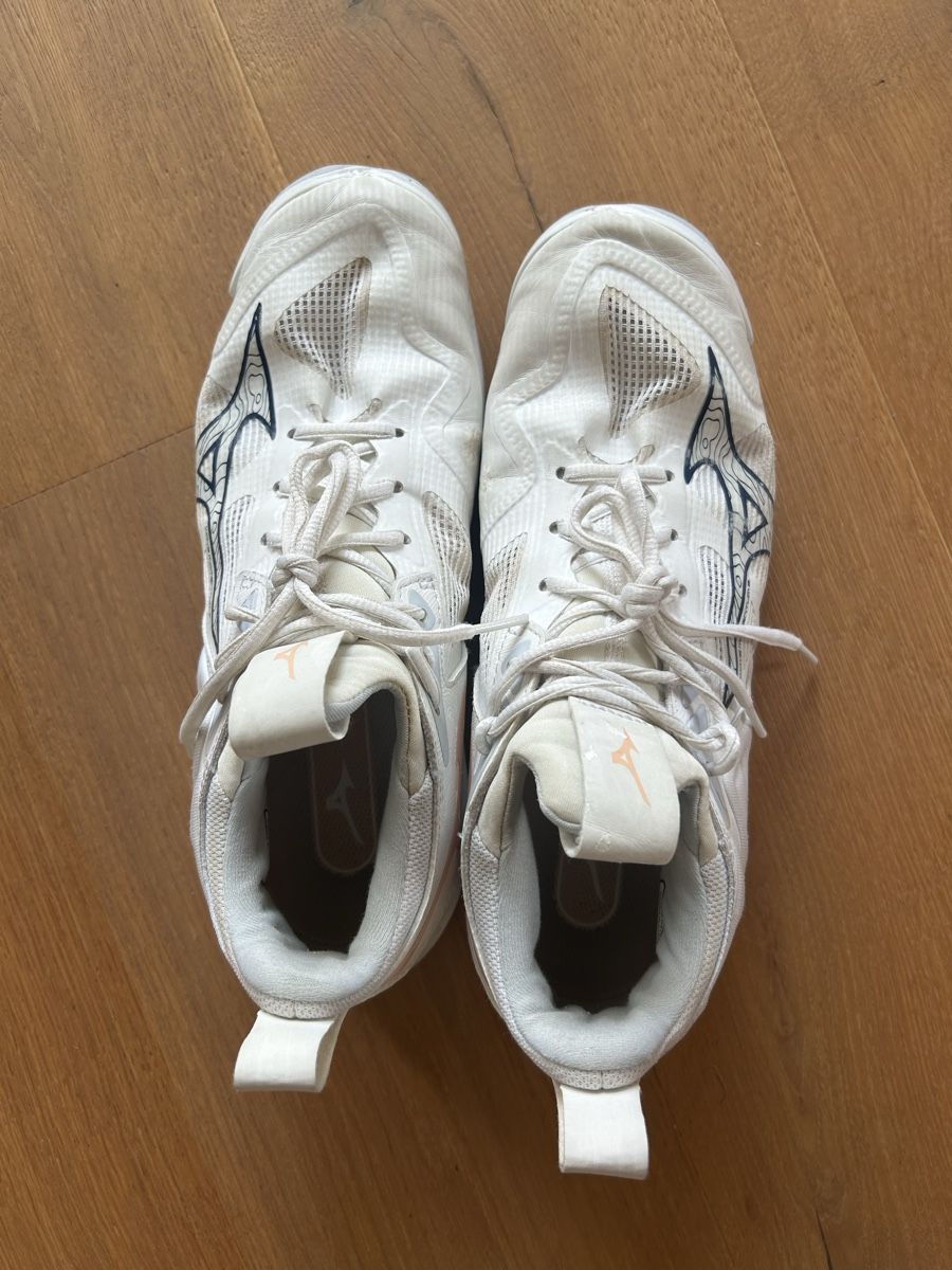 Mizuno Scarpe da donna: Mizuno wave momentum 3 – Usato da Wattwil venduto da mar_q66h