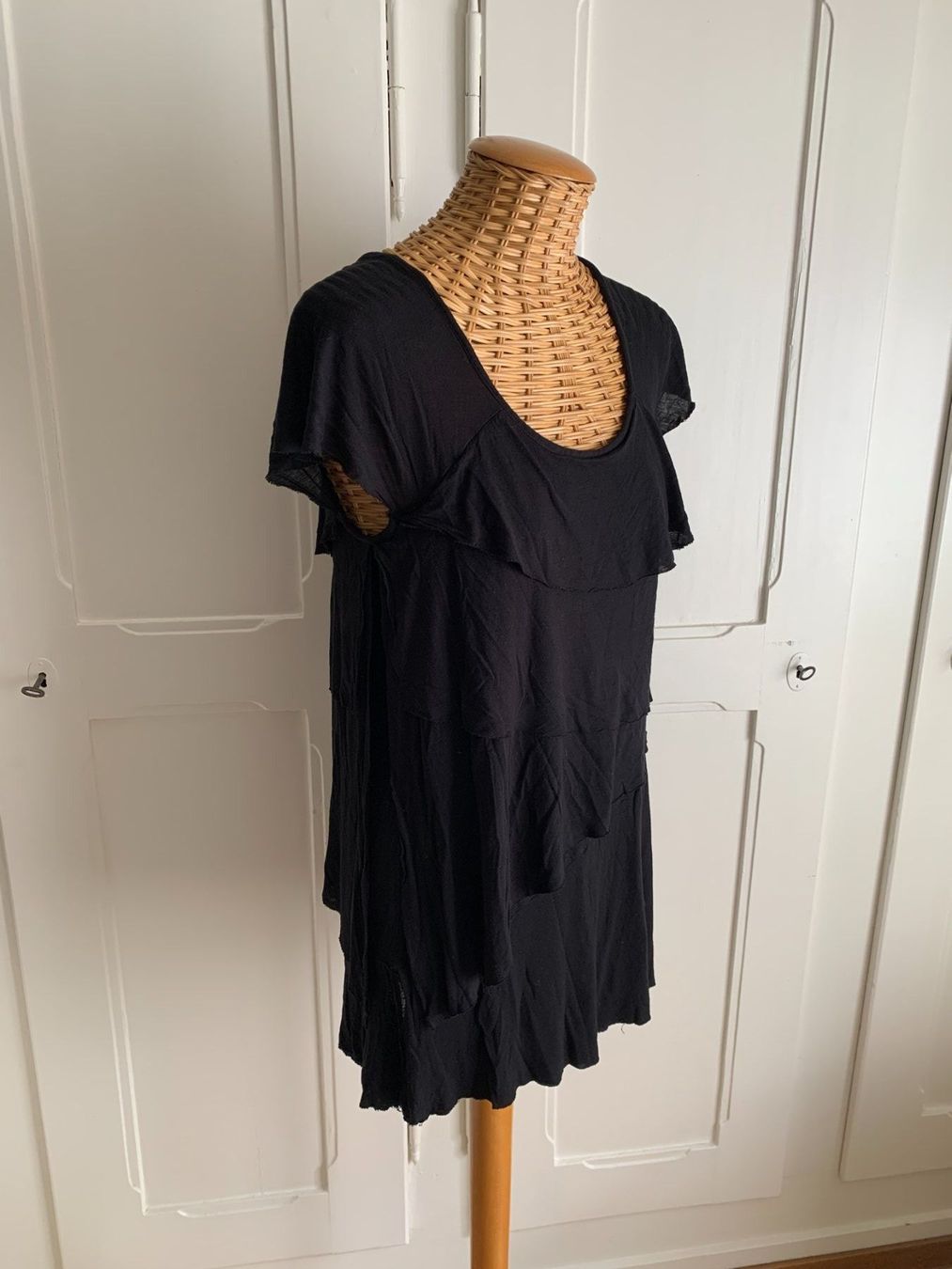 Top: Lagenlook Longtop schwarz fliessend - S – Usato da Zürich venduto da Diazaio 1