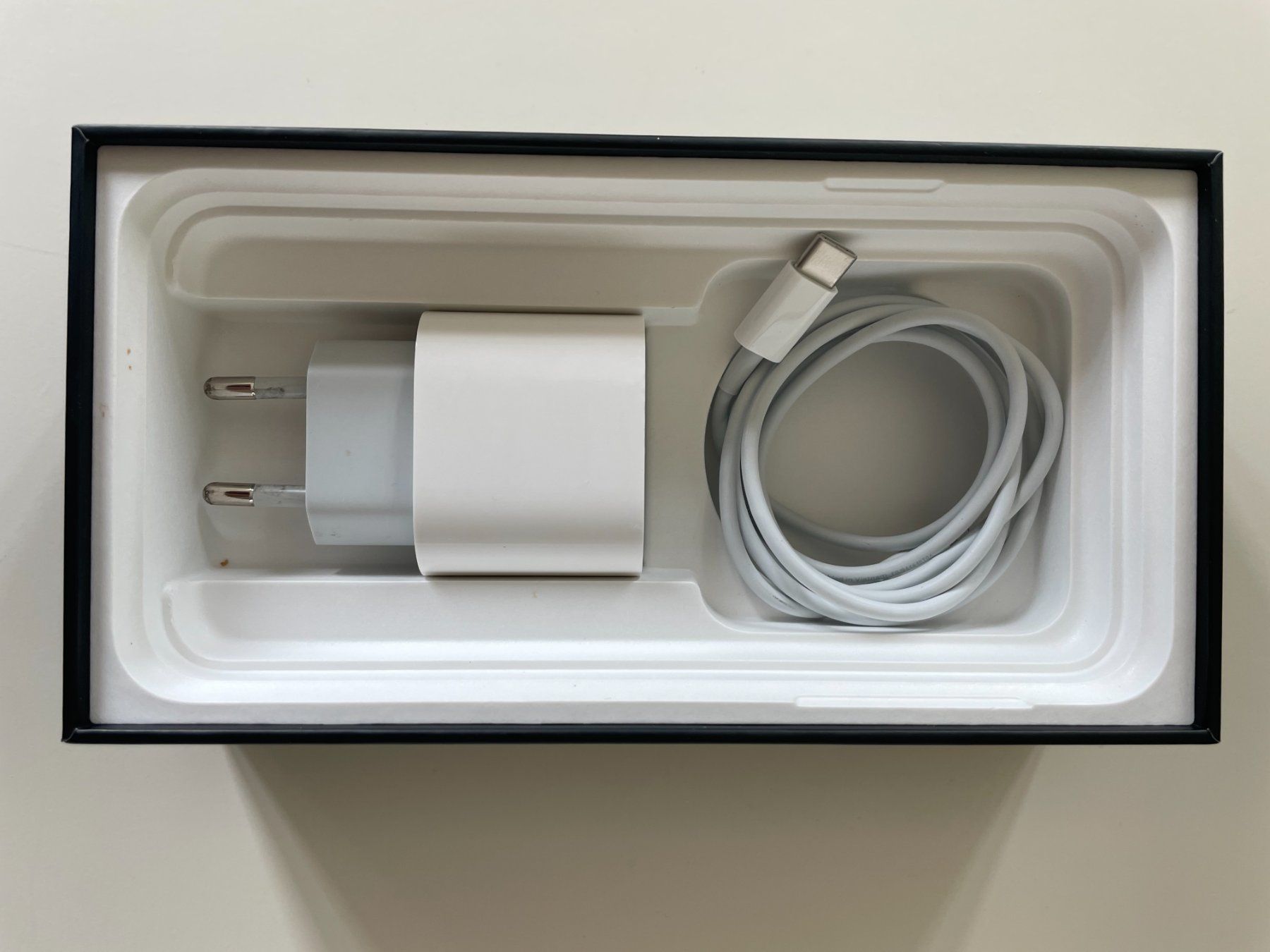 Apple Handys / Smartphones: iPhone 11 Pro Max 64GB Rose Gold – Gebraucht aus Oensingen von  4