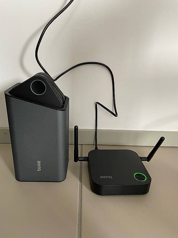 Docking station: BenQ Instashow kabellose Bildschirmübertrgung – Usato da Brugg AG venduto da J-Stuff96 1