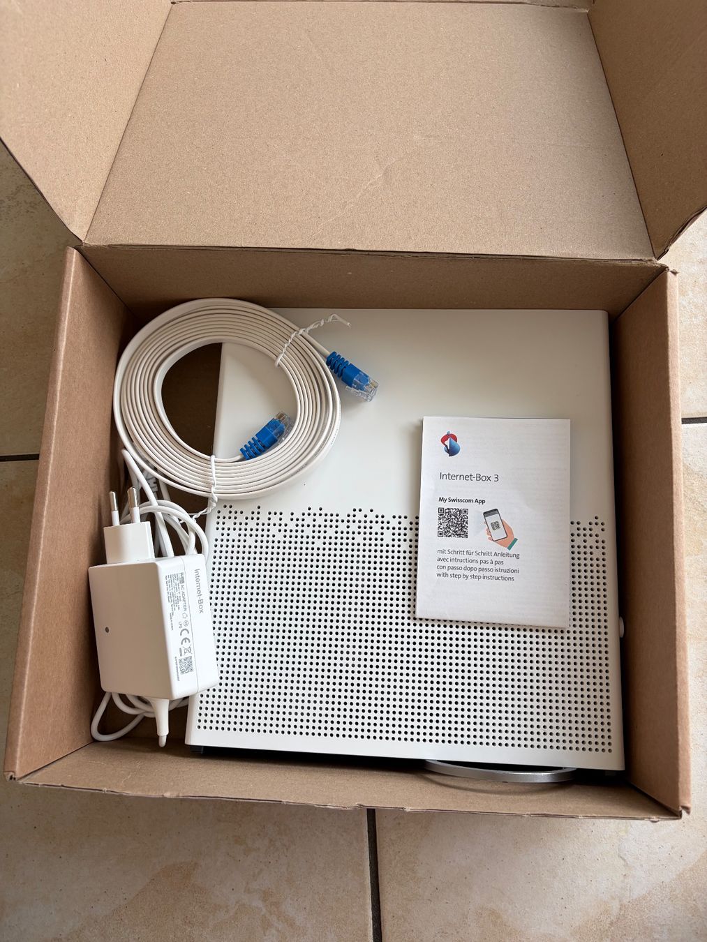 Swisscom Modem & Router: Internet-Box 3 Swisscom WLAN Router – Usato da Brüttisellen venduto da Fabiii.st 1