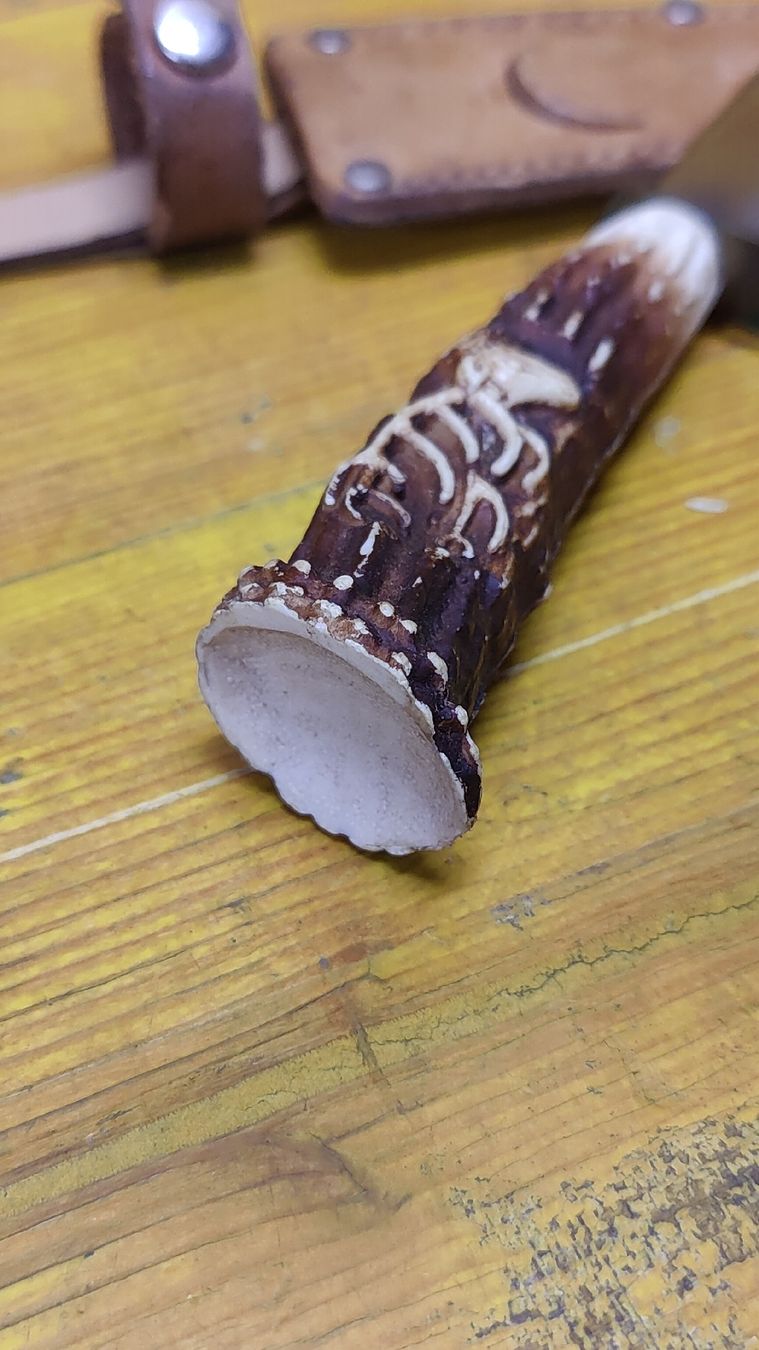 Accessori: Jagdmesser Hirschsymbol mit Scheide (L12) – Usato da Neuenhof venduto da SchnaeppliAllerlei 1