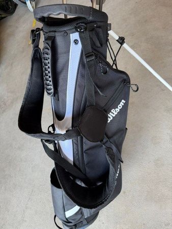 Wilson Golfbag mit Schlägern & Zubehör – Top Gelegenheit!