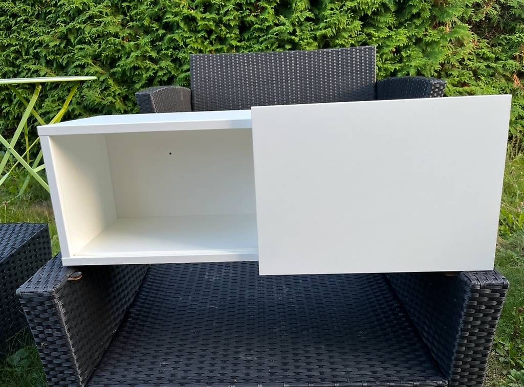 Scaffali: Ikea: Brimnes Hängeregal  – Usato da Zürich venduto da kangi25