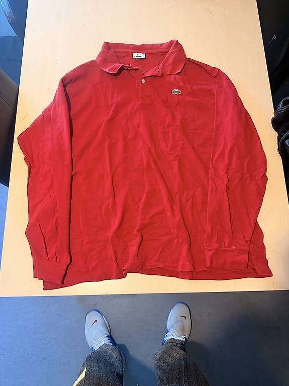 Magliette Polo: ROTES LACOSTE-LANGARM-POLOSHIRT – Usato da Gümligen venduto da dav_s5rr