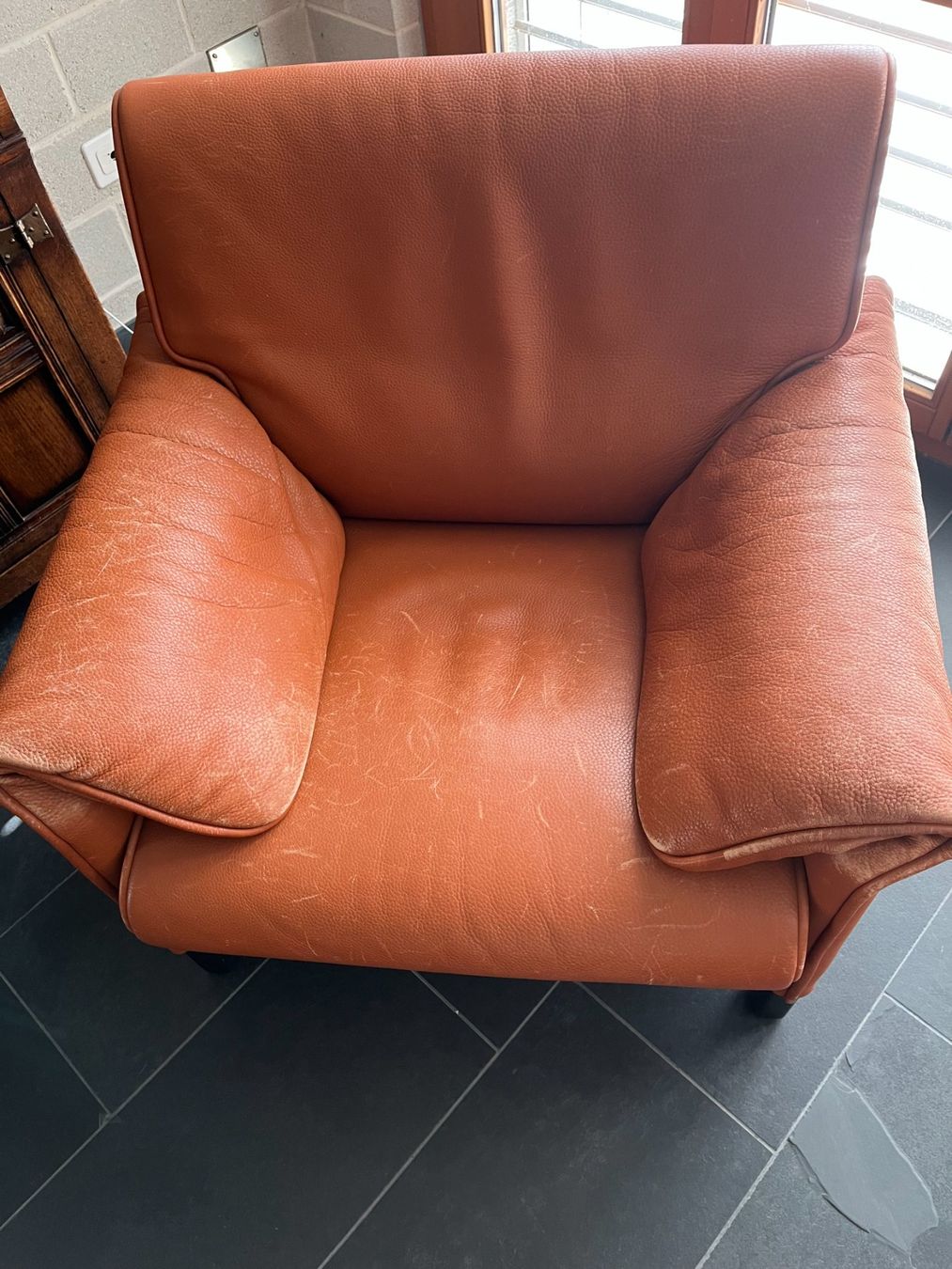 De Sede Sessel: De Sede Ledersessel mit Hocker – Gebraucht aus Holderbank SO von GeorgeU 1