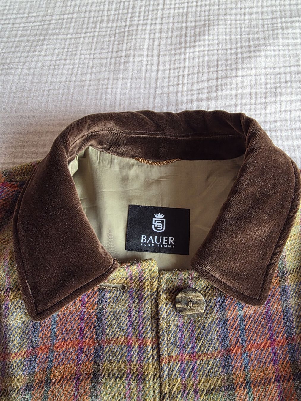 Bauer Giacche: BAUER – Plaid Cape Jacket with Velvet Collar – Nuovo (secondo la descrizione) da Savigny venduto da mar_pfd8 8
