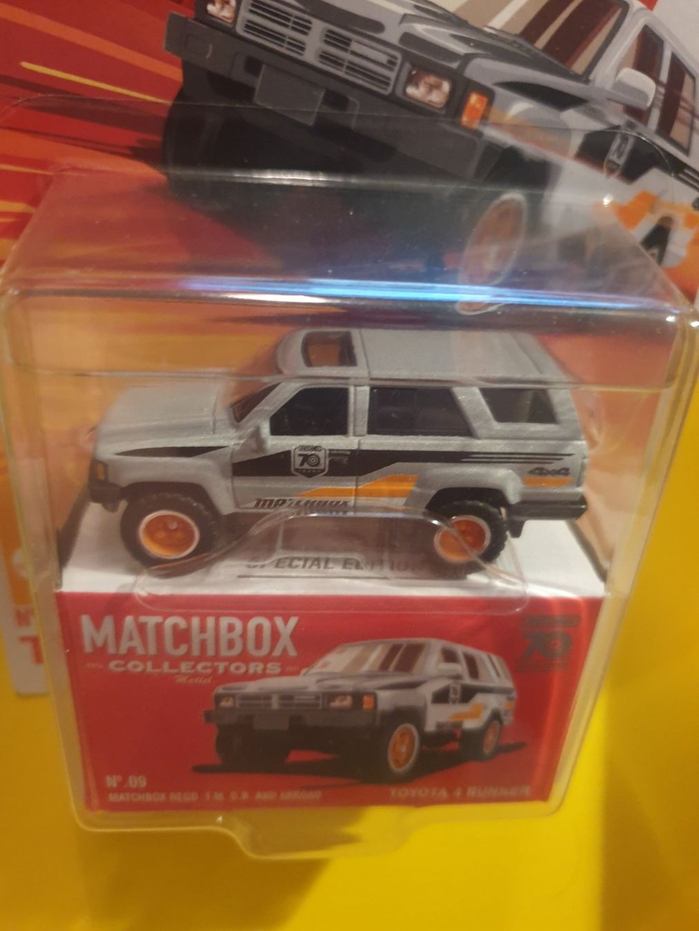 Matchbox Modellini d'auto: Matchbox TOYOTA 4RUNNER – Nuovo e nell'imballaggio originale da Oftringen venduto da Rotor 3