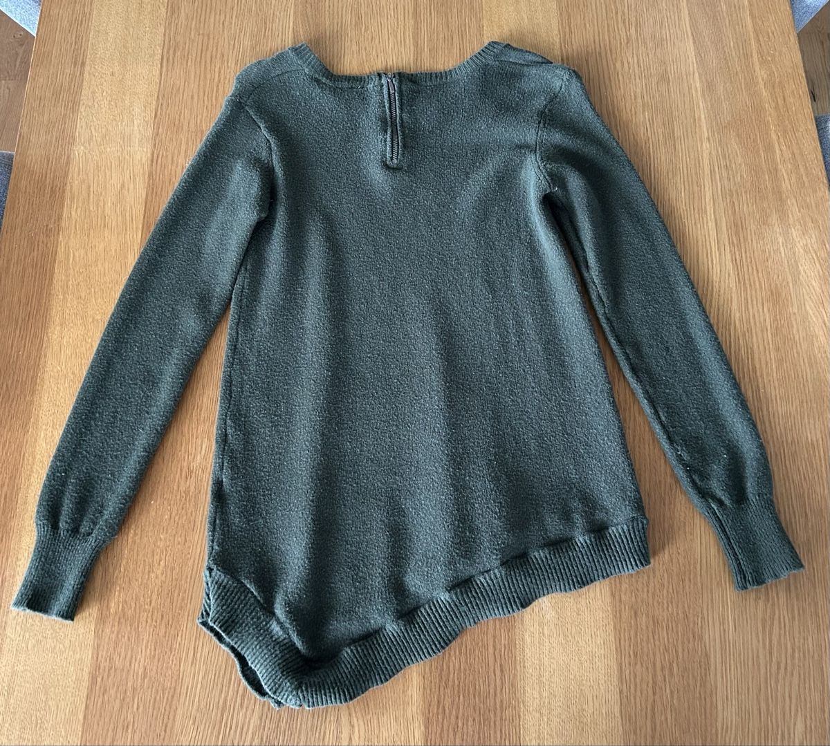 Maglioni & Felpe: Pullover mit asymmetrischer Schnitt Gr. XS – Usato da Schwarzenbach SG venduto da bienchen22 1