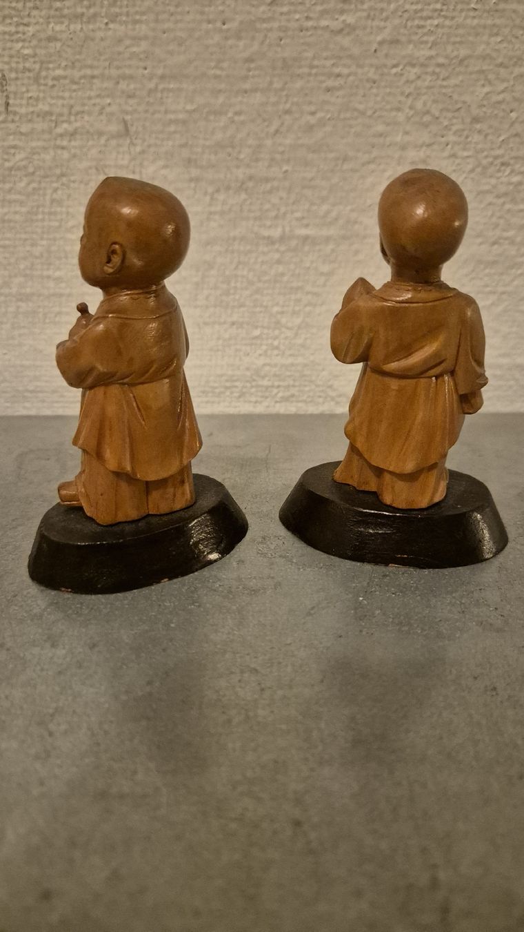 Figuren: Zwei asiatische Holzfiguren Netsuke Buchsbaumholz – Gebraucht aus Basel von Happy3210 2