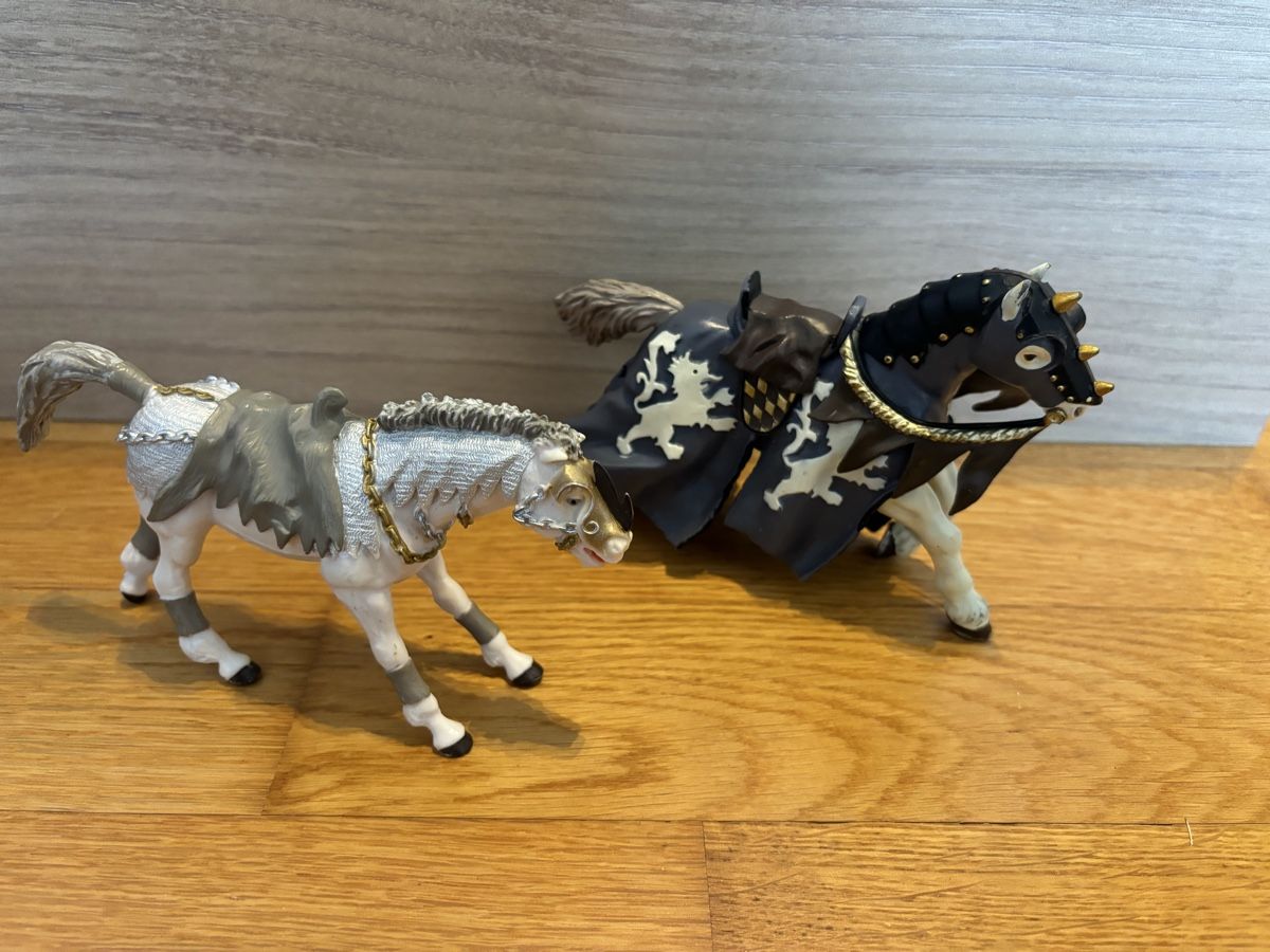 Figurines: Papo Ritterpferde – D'occasion à Uetikon am See par Winnieclaudia 1