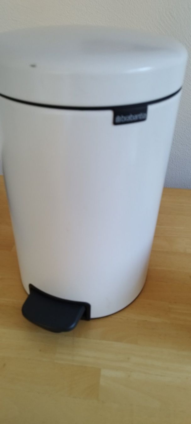 Brabantia Poubelles: Abfalleimer – D'occasion à Thalwil par RosamundeM 1