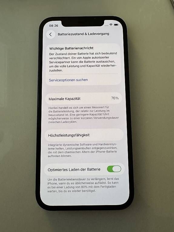 Portables: iPhone 12 64 GB Schwarz inkl. Akkuhülle – D'occasion à Wädenswil par Jordan2062 2