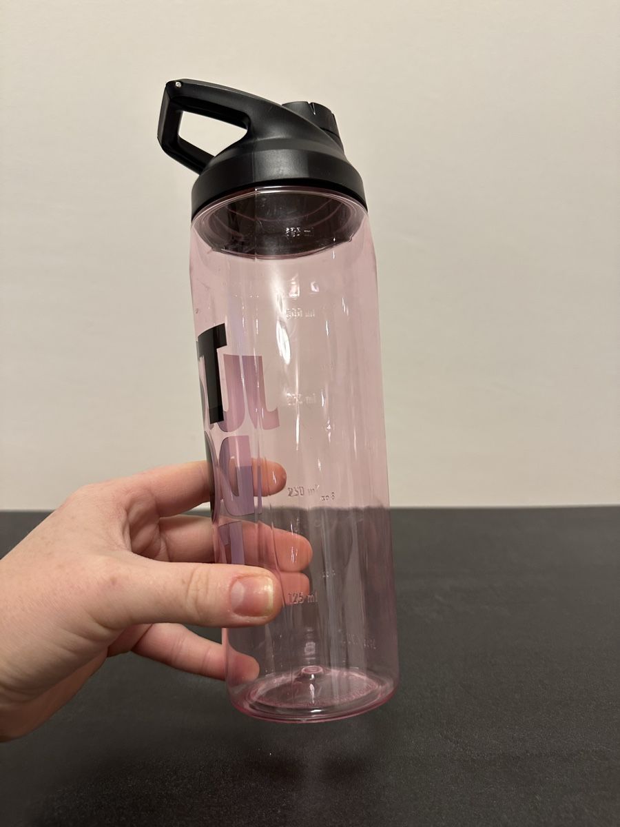 Nike Borracce & Thermos: Pink Nike water bottle - never used – Nuovo e nell'imballaggio originale da Lugano venduto da dia_5857 1