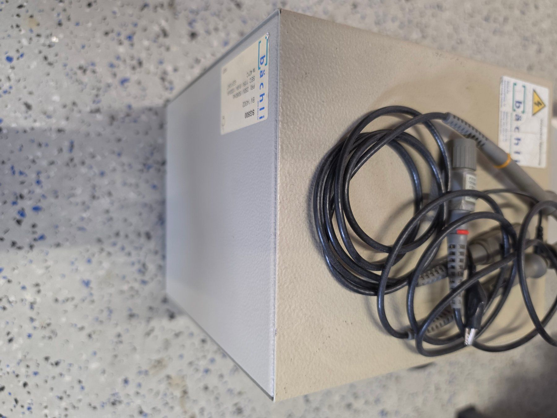 Componenti elettronici: Bächli Modell SG500 BV14302 Netztransformator 1000 VA – Usato da Altdorf UR venduto da Xaeon 1