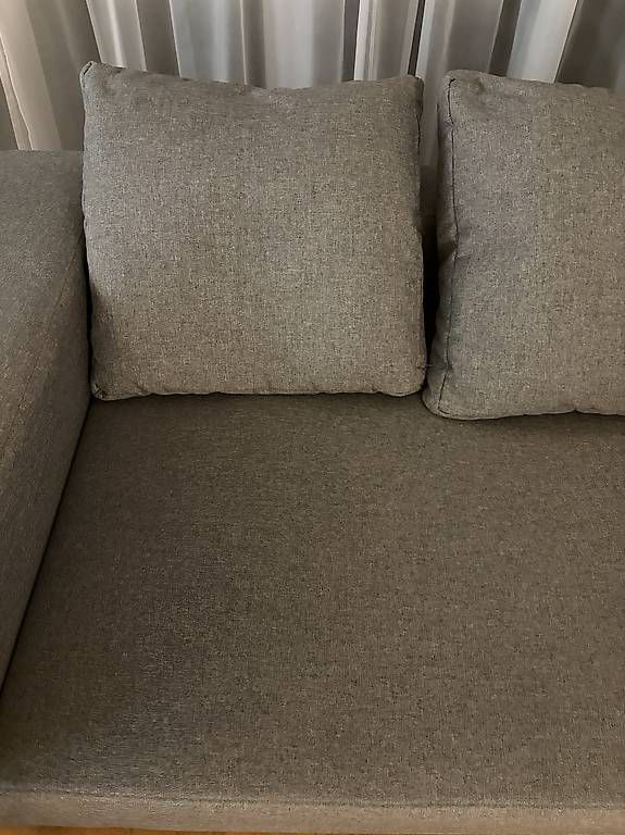 Divani: Gepflegtes graues Ecksofa – Usato da Winterthur venduto da Ineda 3
