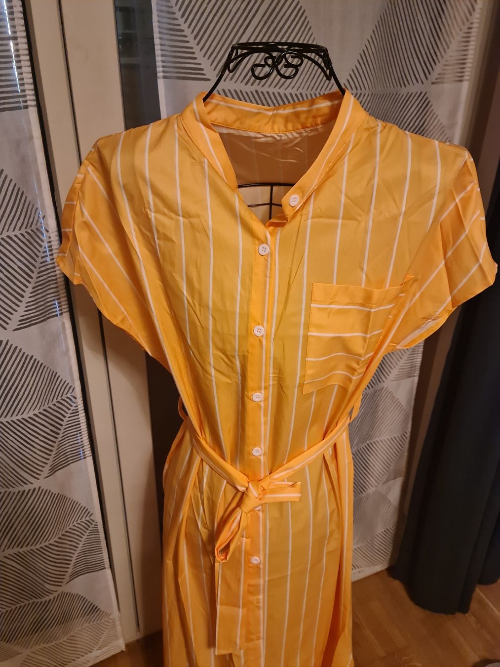Robes: kleid gr 44 – Neuf (Voir description) à zürich par janjaz 2