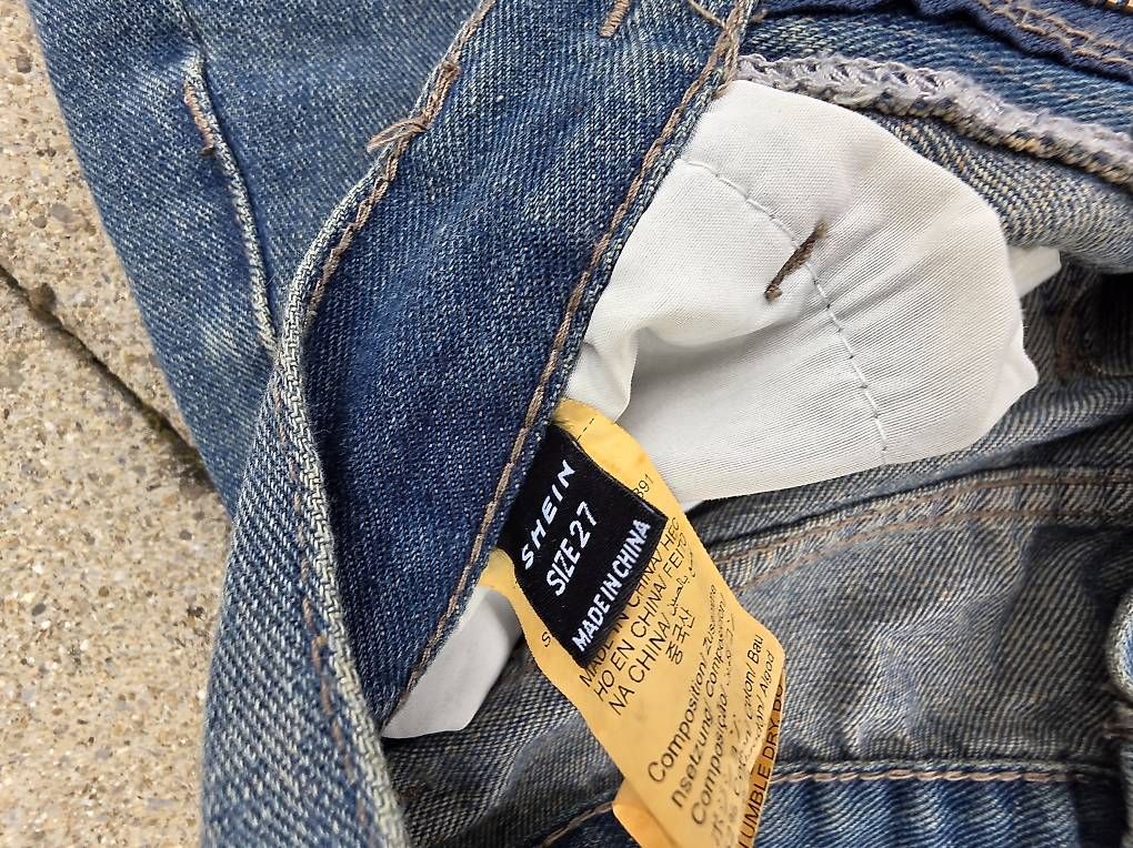 Shein Jeans: Jeans, Gr. 27, neuwertig – Gebraucht aus Frauenfeld von nhn_j68w 2