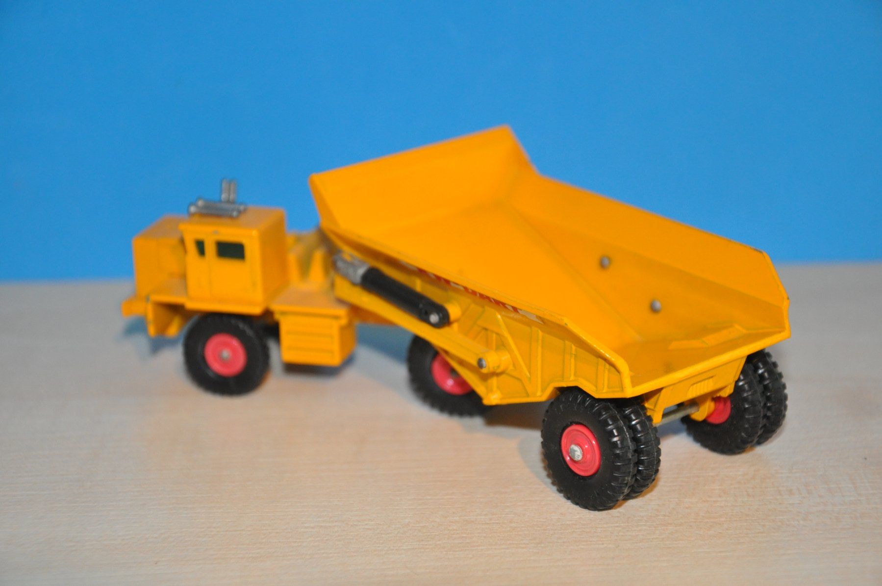 Matchbox Voitures modèles: DART Kipper – Défectueux à Mitlödi par worker04 1
