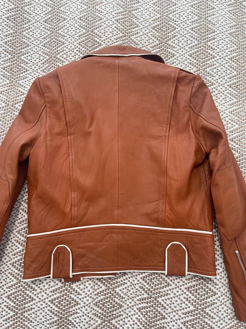Jacken: Each x Other Lederjacke – Gebraucht aus Vitznau von sza_rn99 1