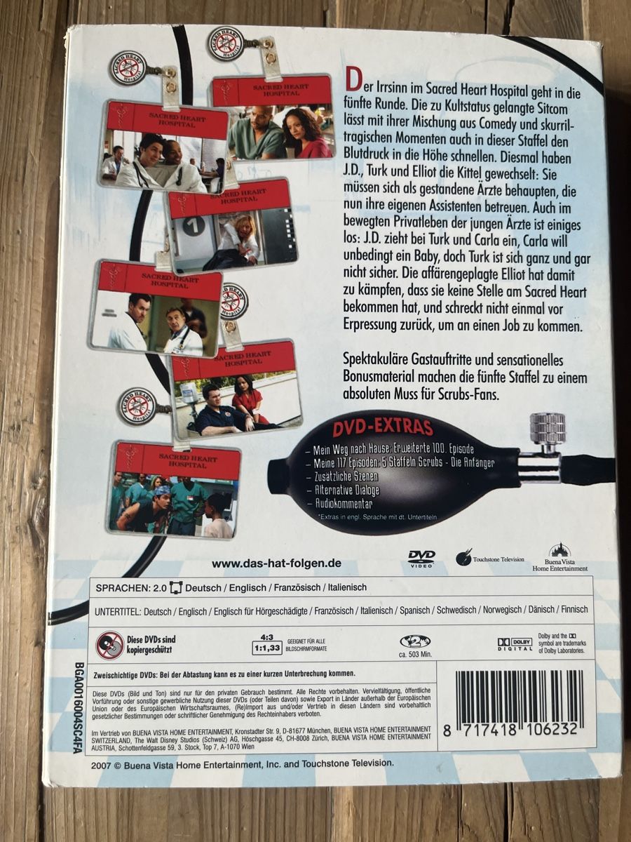 Tutti i DVDs: Scrubs Staffel 5 DVD Sammlung mit Bonusmaterial – Usato da Nussbaumen TG venduto da boltsi_87 1