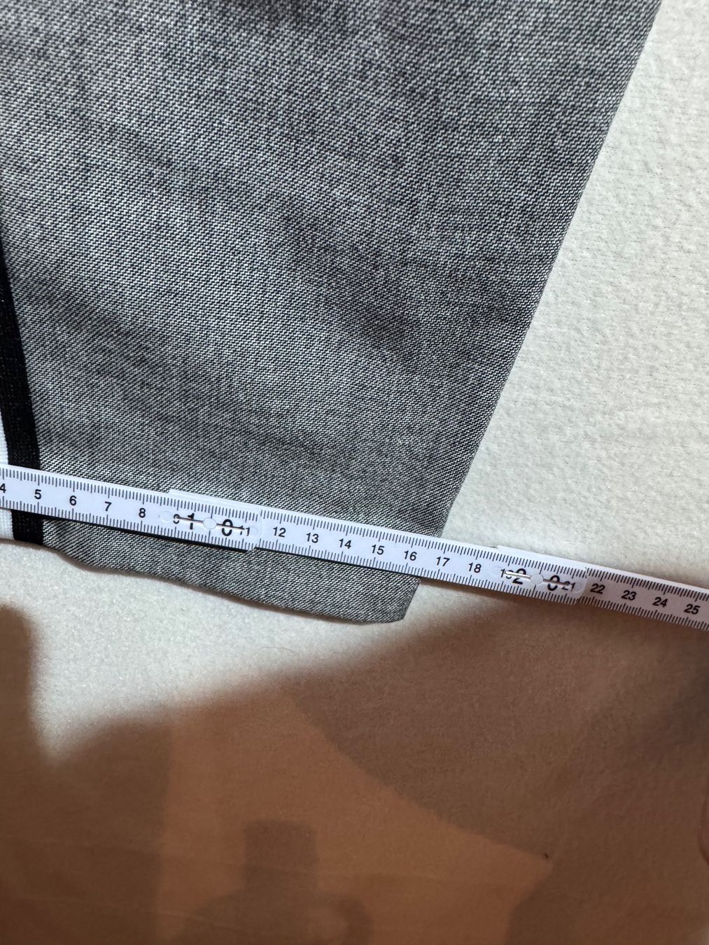 Hosen: Graue Stoffhose von Chicoree Gr. L – Gebraucht aus Grosswangen von SALE_SALE_SALE 8