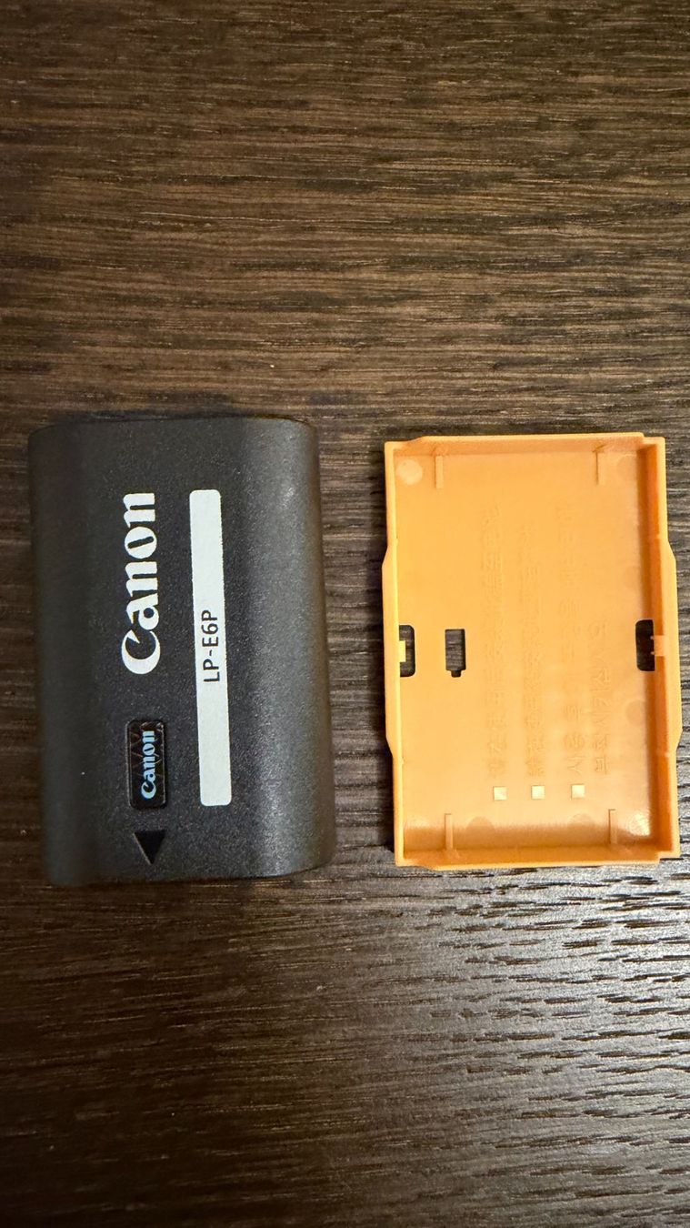 Canon Accus: Canon LP-E6P – D'occasion à Cologny par ame_dhz9 2