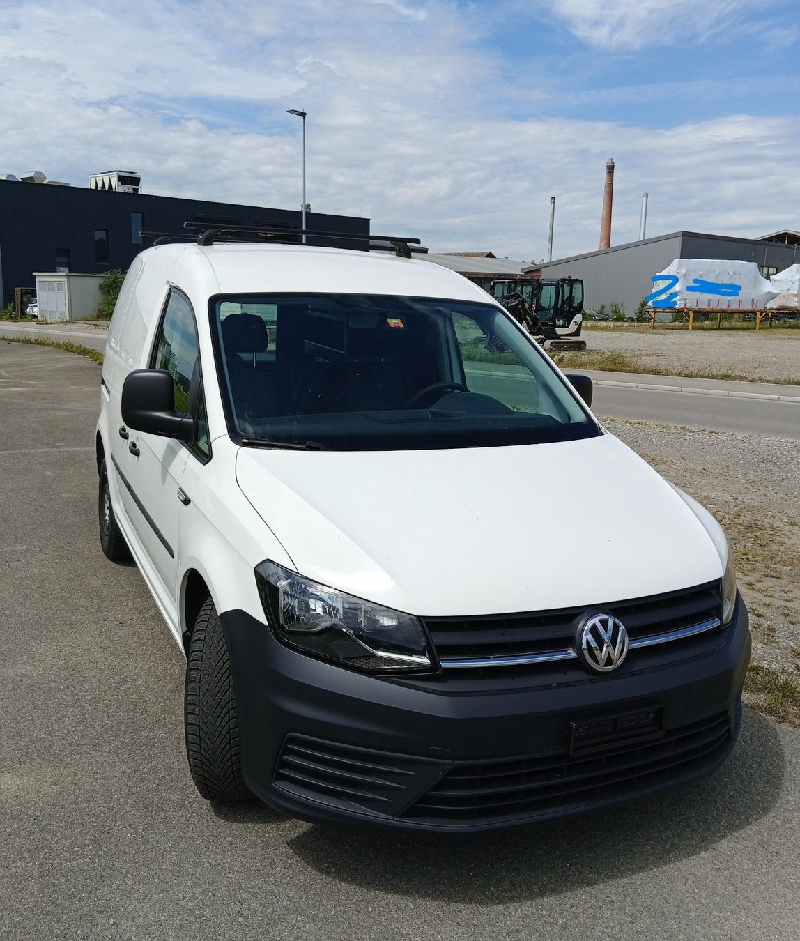 VW Veicoli commerciali: VW Caddy 4  1.2  Sortimo-Gestell / Scheckheftgepflegt – Usato da Rafz venduto da Ewaldino