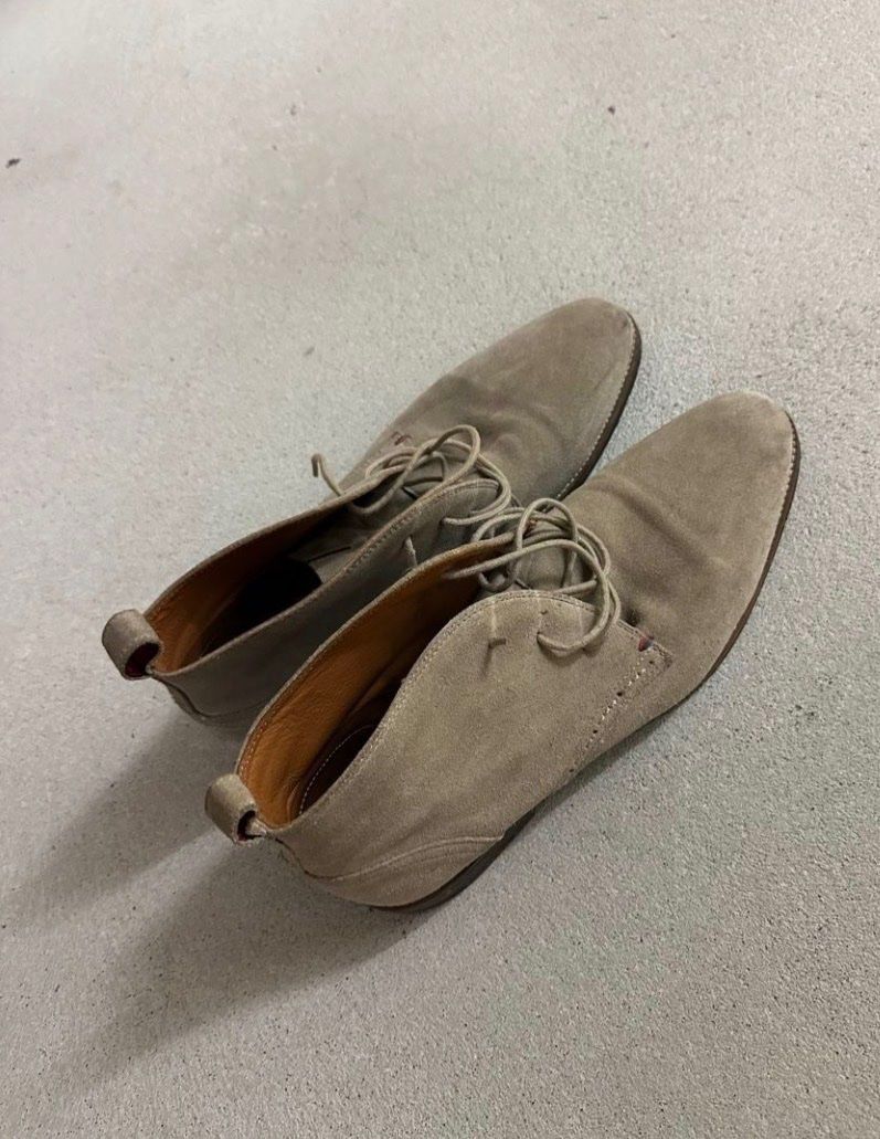 Tommy Hilfiger Herrenschuhe: Tommy Hilfiger Wildleder Boots Gr.44 – Gebraucht aus Brüttisellen von St.Zach