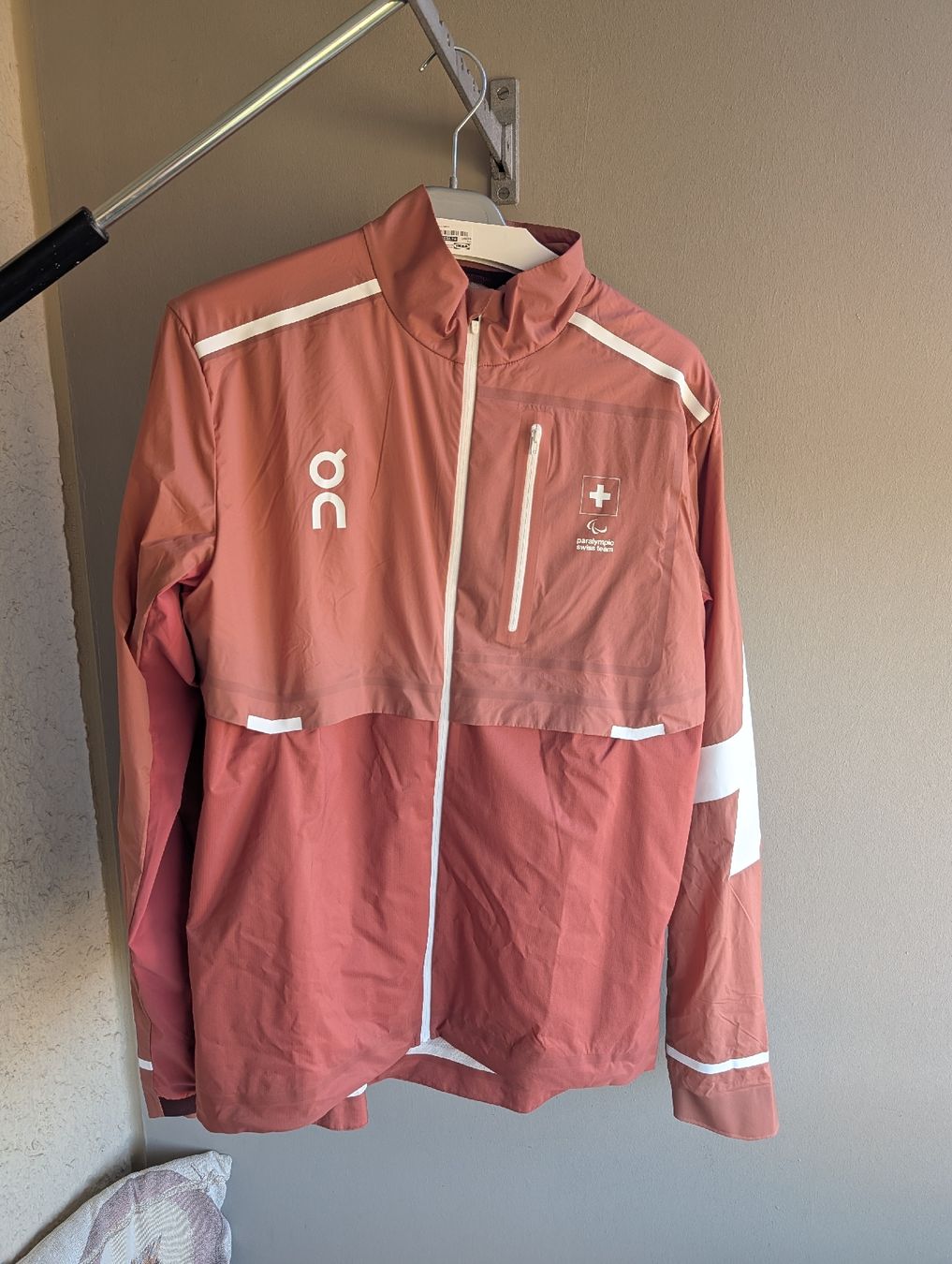 Giacche: ON jacke / M / Swiss – Nuovo (secondo la descrizione) da Zürich venduto da ioa_bsc6 3
