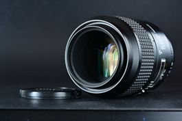 Nikon Micro-Nikkor 105mm f/2.8