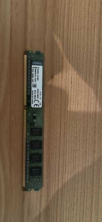 Memoria / RAM: Kingston DDR3 RAM – Usato da Grenchen venduto da Strassenschild_9 1