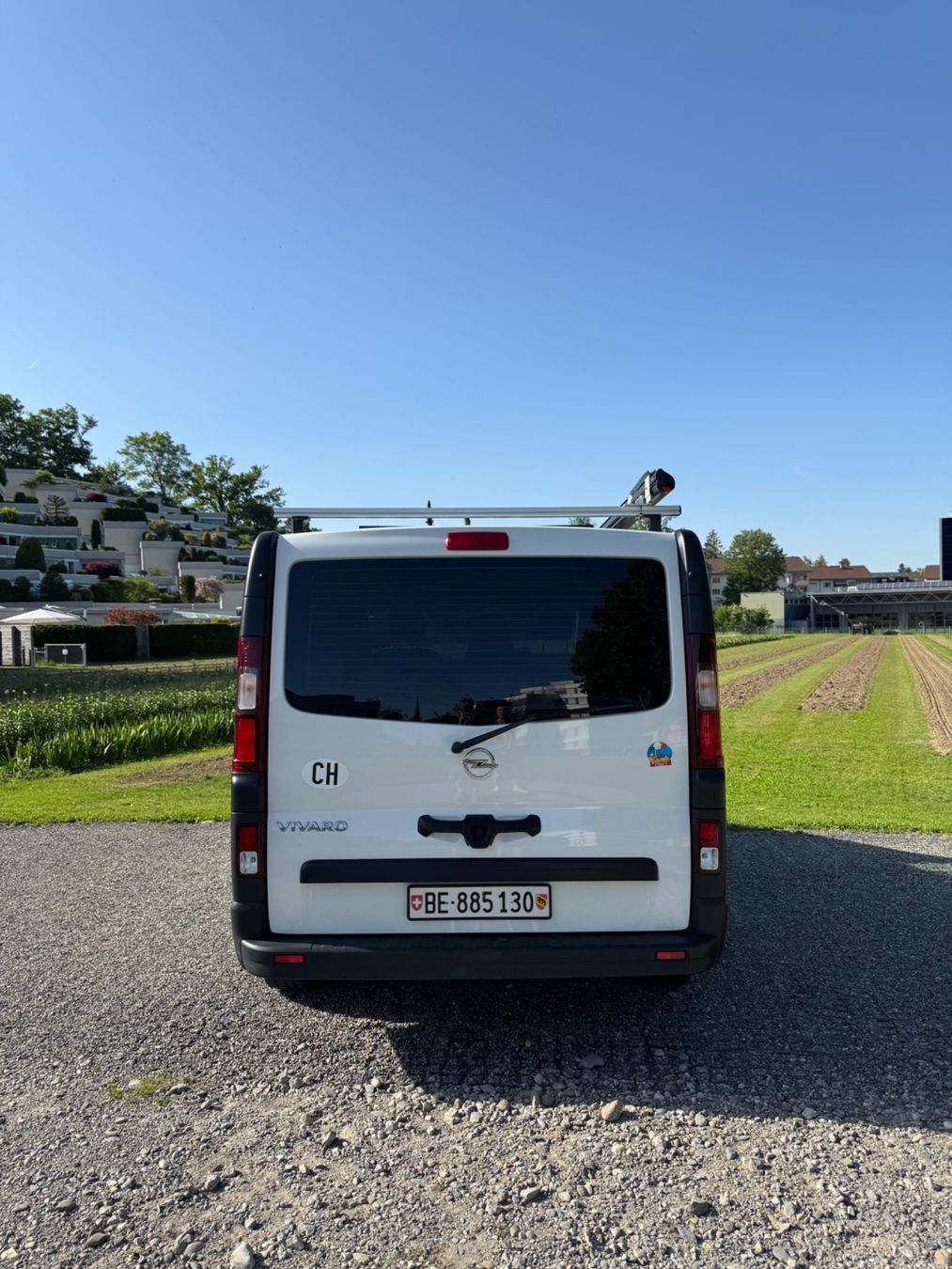 Opel Veicoli da campeggio: Opel Vivaro Autark ab Service – Usato da Mühlethurnen venduto da liv_9ft5 2