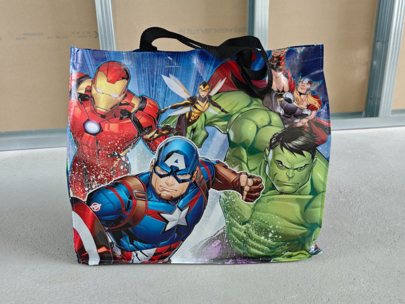 Marvel Statuette: XXL Mystery Bag Thema Marvel – Nuovo e nell'imballaggio originale da Neuhausen am Rheinfall venduto da geekgadget