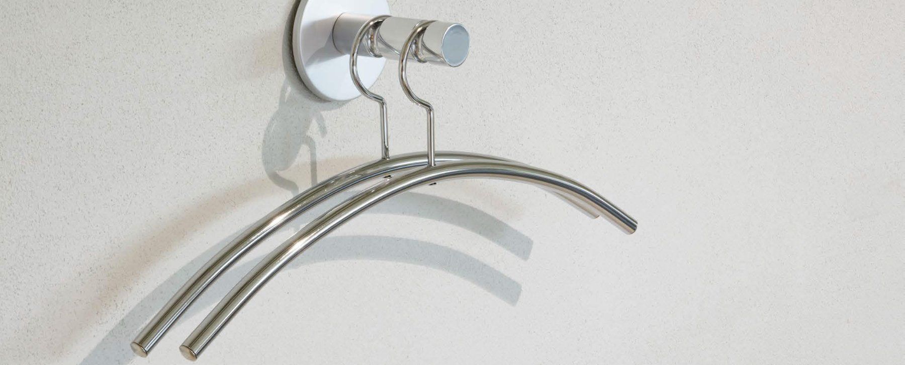Kleiderbügel: KLEIDERBÜGEL CHROME DESIGNERSTÜCK VON CASCANDO – Neu (gemäss Beschreibung) aus Winterthur von dennisalexander 5