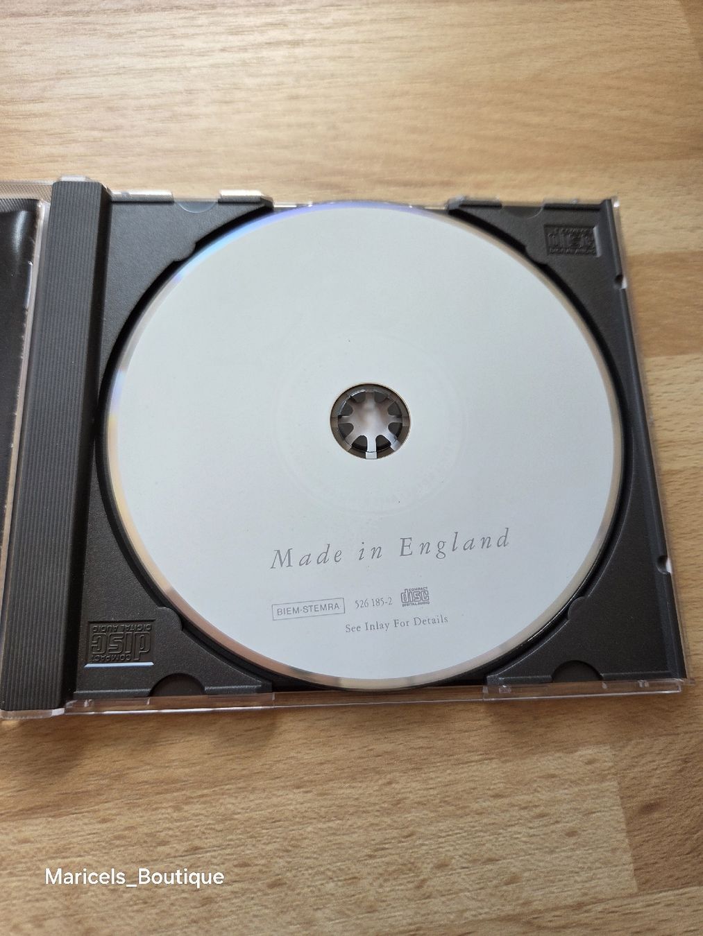 CD: Elton John Made in England CD used – Usato da Winterthur venduto da Maricels_Boutique 3