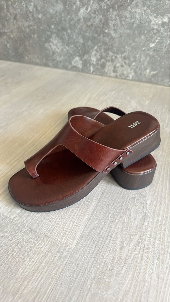 Zara Chaussures femmes: ZARA Leder-Sandalen – Neuf (Voir description) à heerbrugg par Sesolella 1