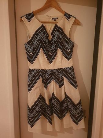Warehouse Kleid weiß schwarz blau Gr. 36