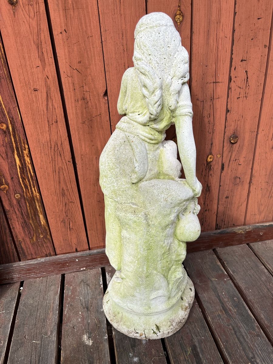 Sculture & Statue: Statue Frau – Usato da Hermetschwil - Staffeln venduto da Juergso 2