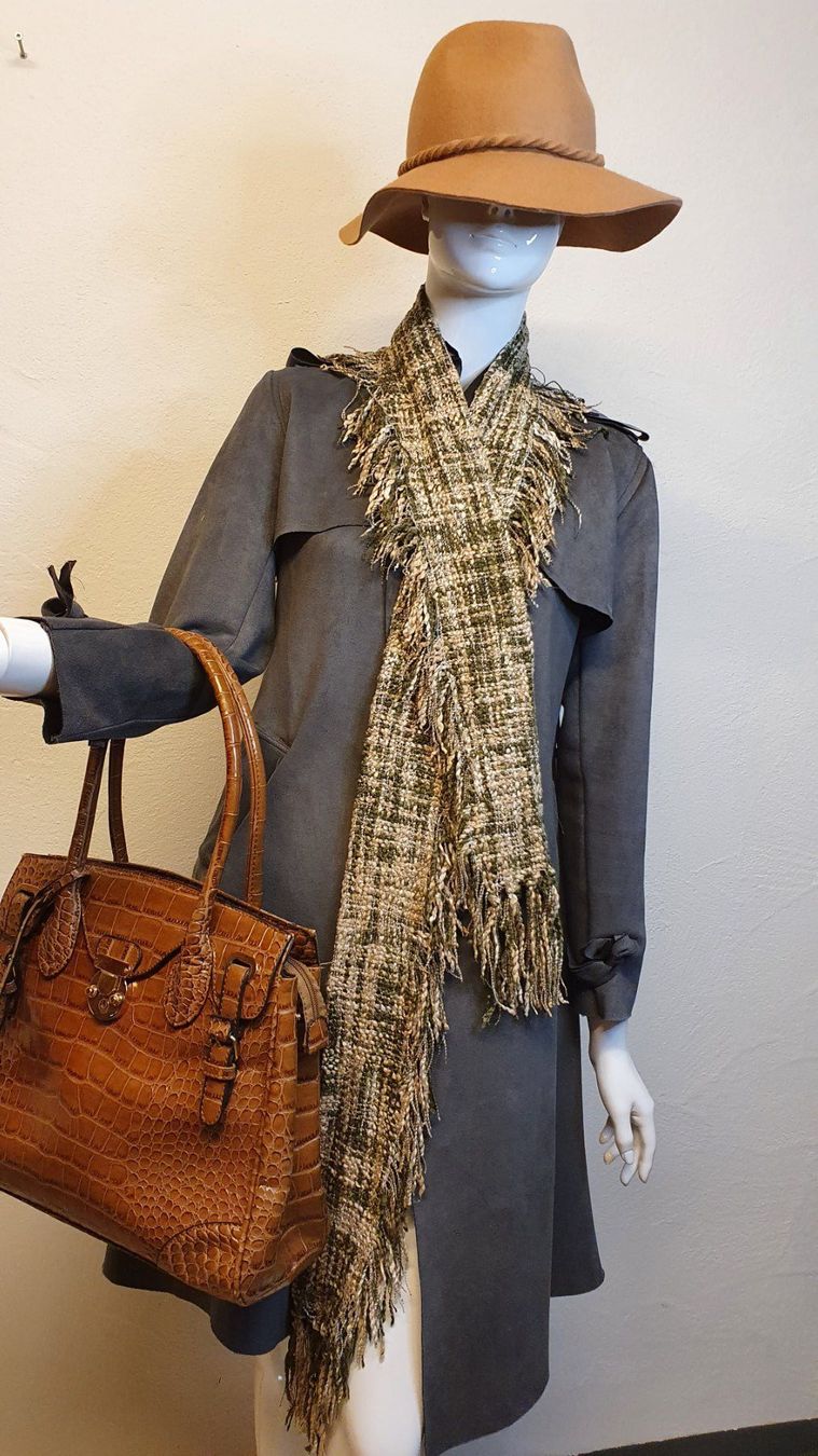 Foulard & Sciarpe: 🌺Schal🌺 – Usato da Wald ZH venduto da Martin79 1