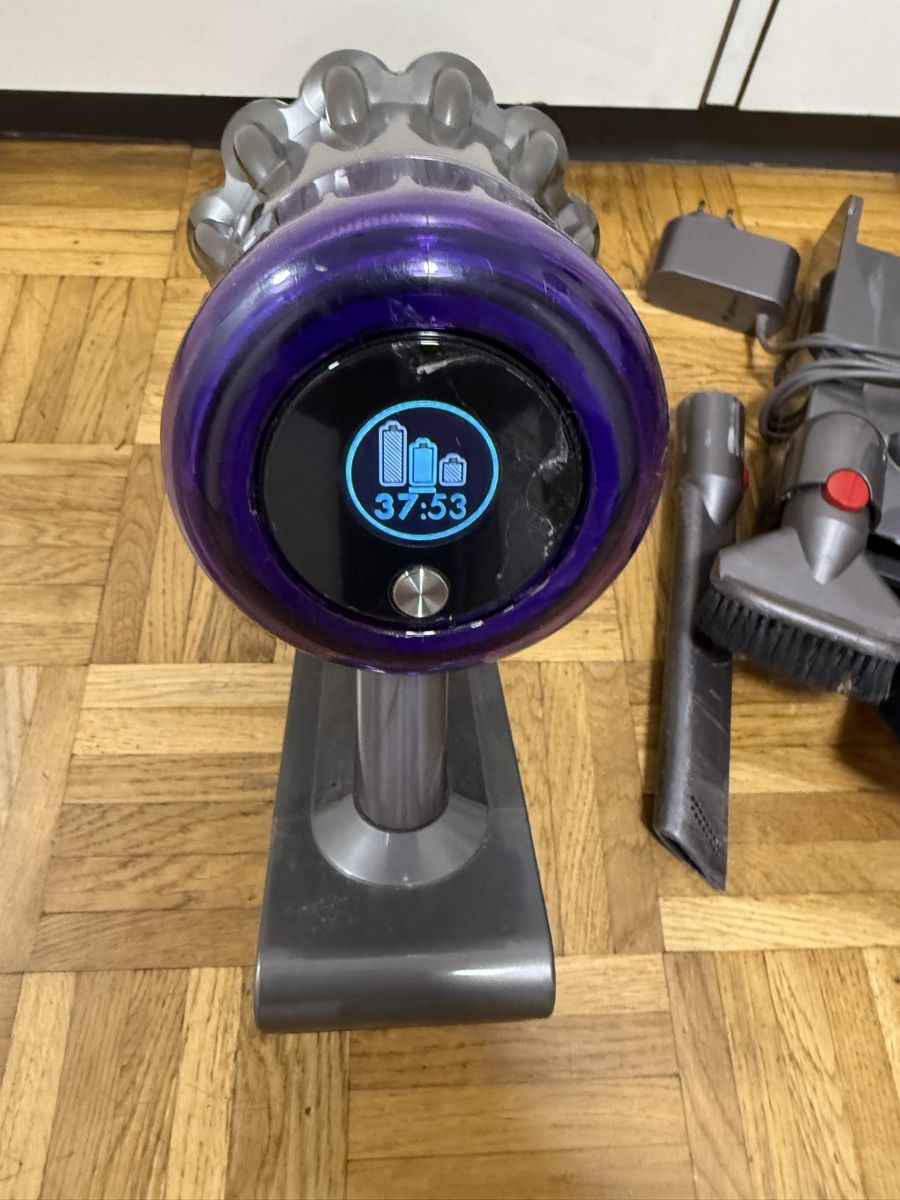 Dyson Staubsauger & Zubehör: Aspirateur Dyson V11 – Gebraucht aus Lausanne von cjrrviseu 4