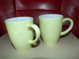 2 grosse Tassen / Mugs, hellgrün, Mitterteich Germany