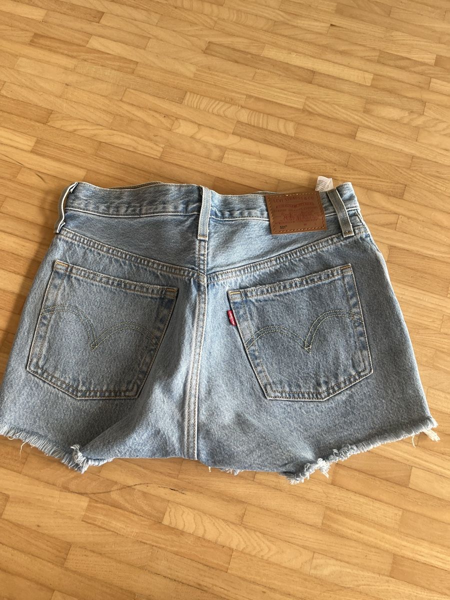 Levi's Jeans: Jeans Shorts Levis – Usato da St. Gallen venduto da elli18 3