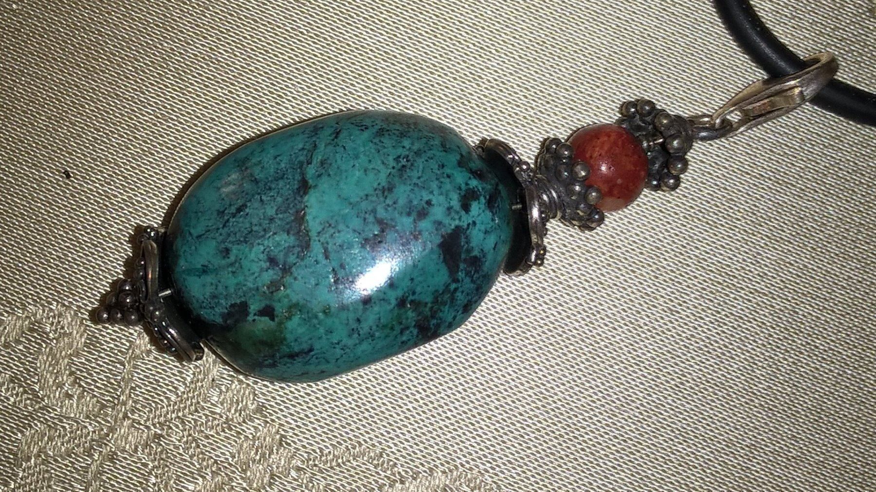 Ketten: Silber-Naturstein-Anhänger an Kautschukb – Gebraucht aus Rheinfelden von Cleopatra2000 2