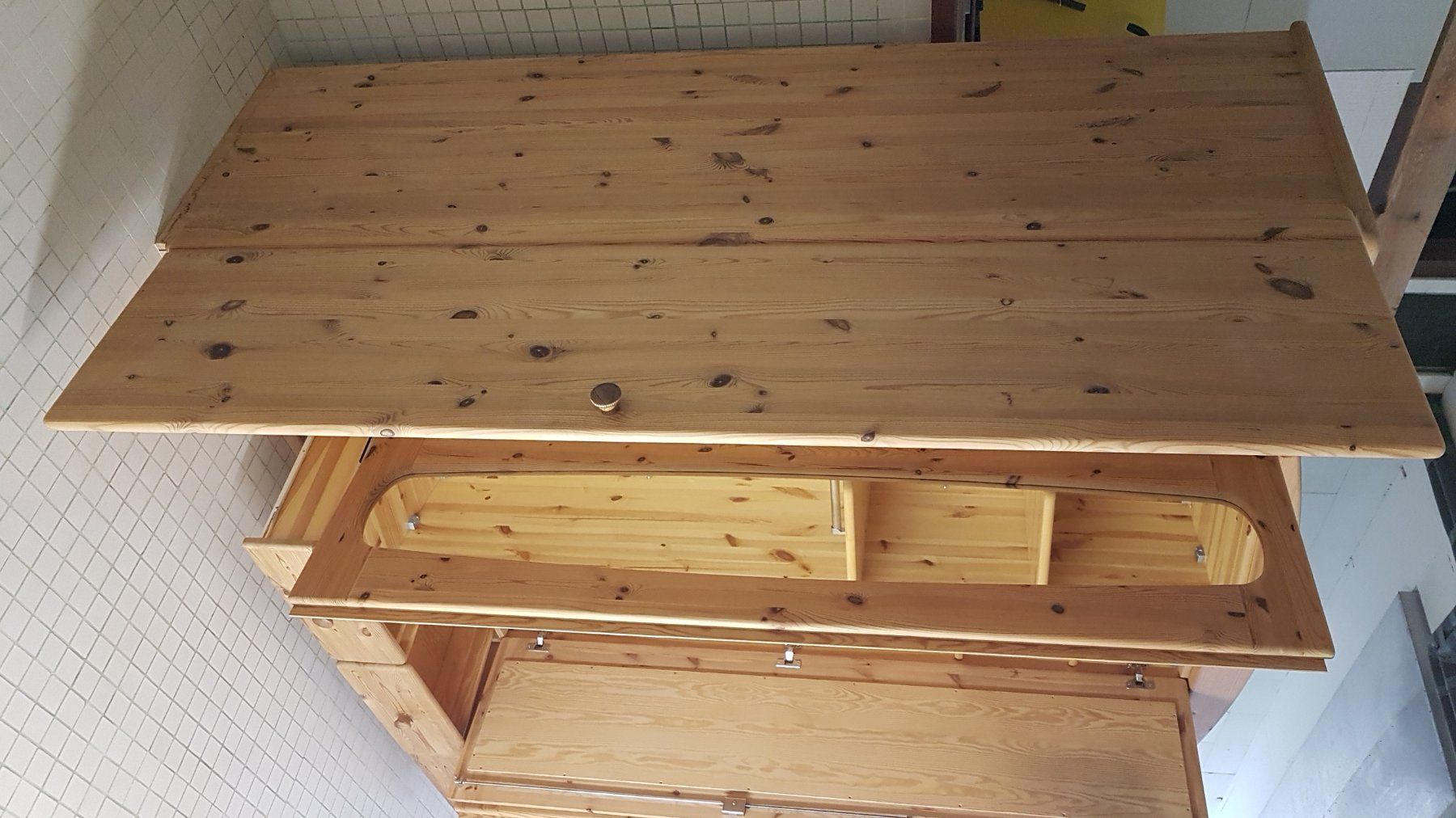Armadi: Kasten Massivholz – Usato da Winkel venduto da Andy599 6