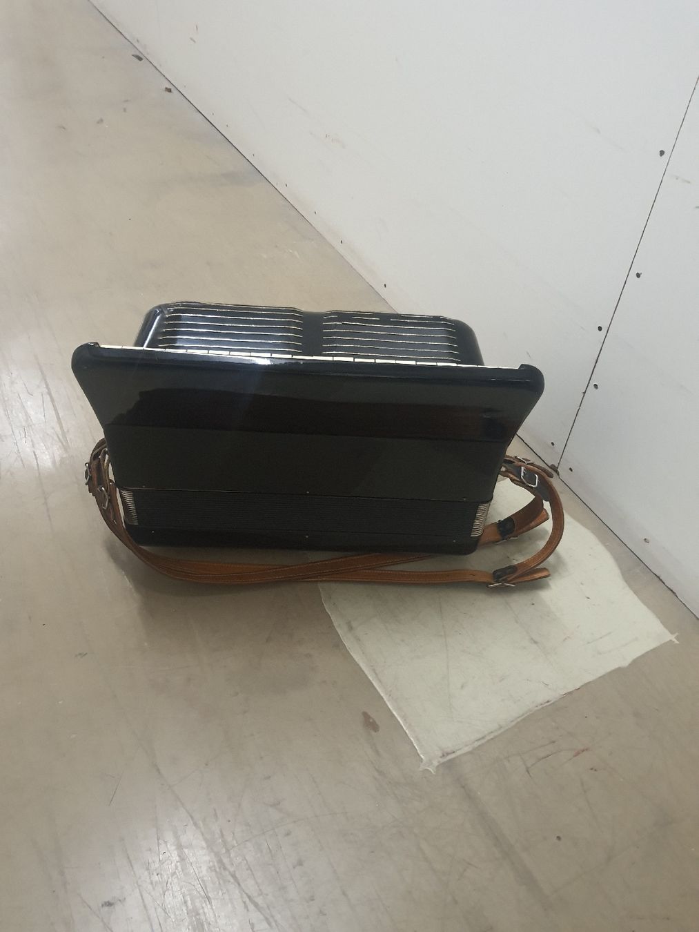 Hohner Strumenti musicali: accordéon à piano hohner – Usato da Pont-de-la-Morge venduto da Mirabelle0 5